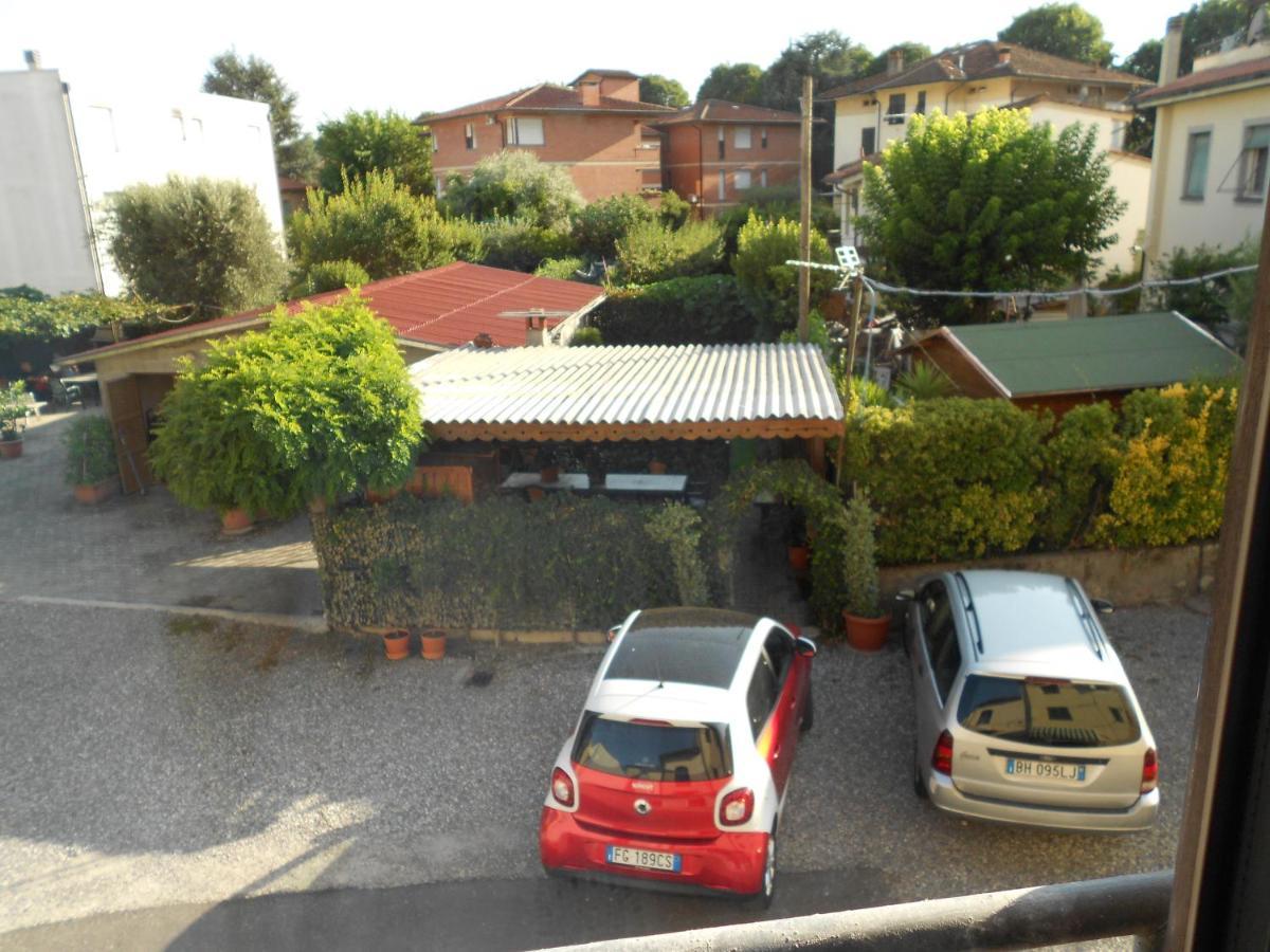 Tuscany Barn - Relax E Private Parking Lucca Bagian luar foto
